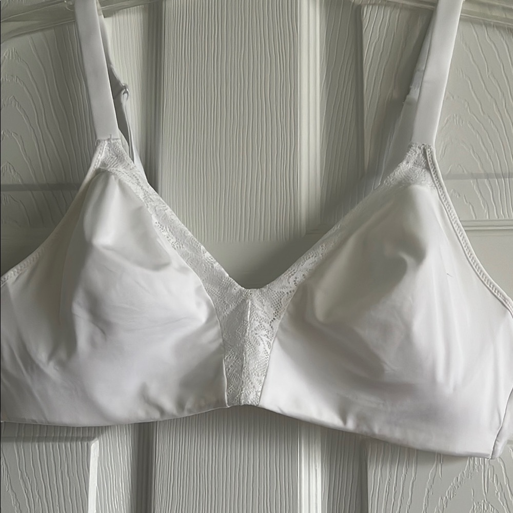 Playtex White Comfort Bra Intimates Sleepwear